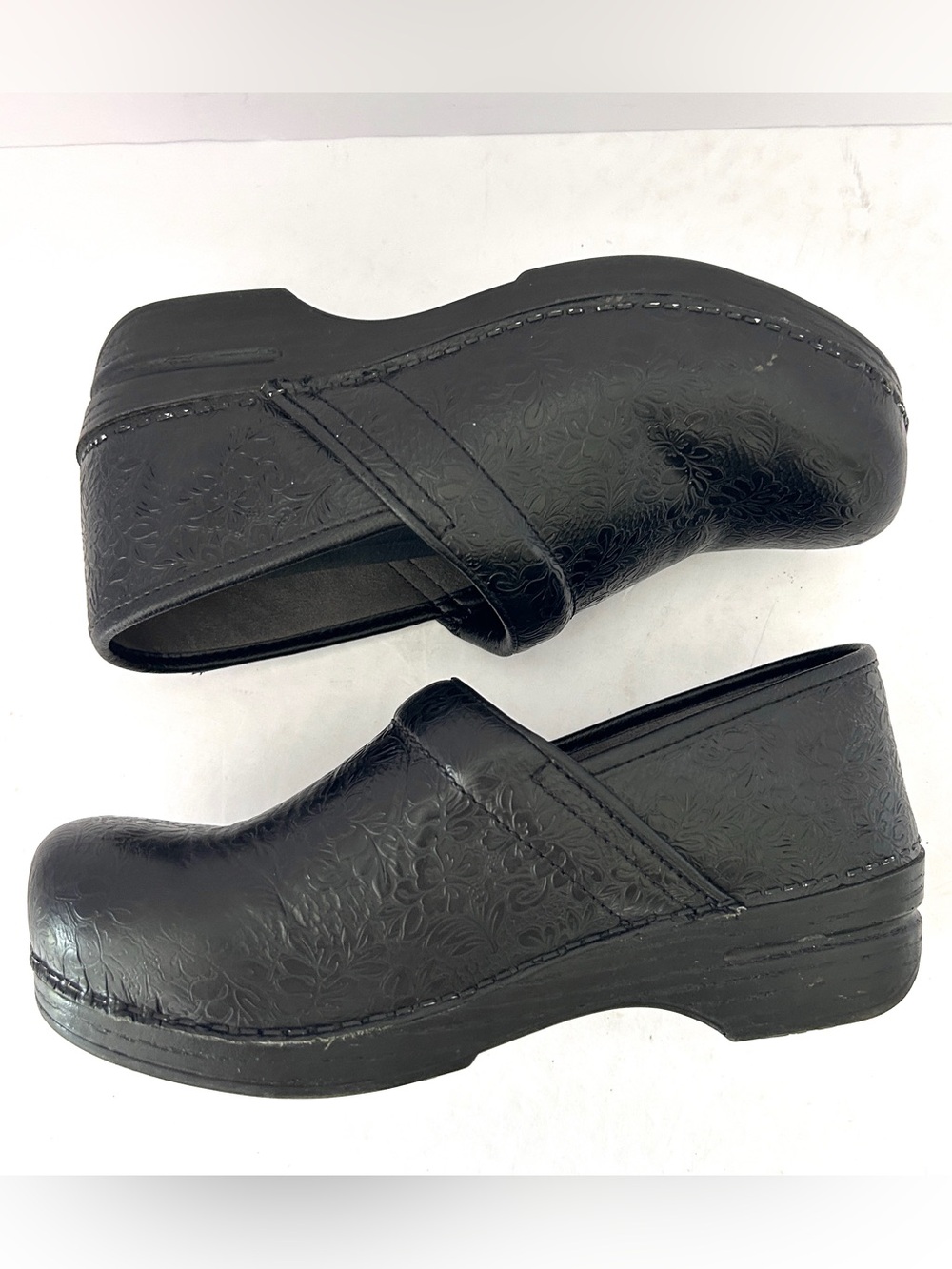 Dansko XP Pro Black Embossed Floral Clog Shoes Zendaya Work Size EU40 US 7.5 - 8 - Picture 10 of 13